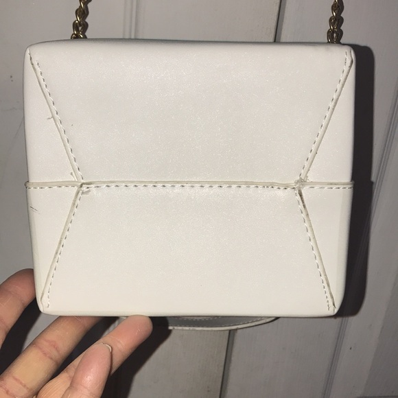 NWT Women’s Money Print Crossbody Bag - Picture 8 of 13